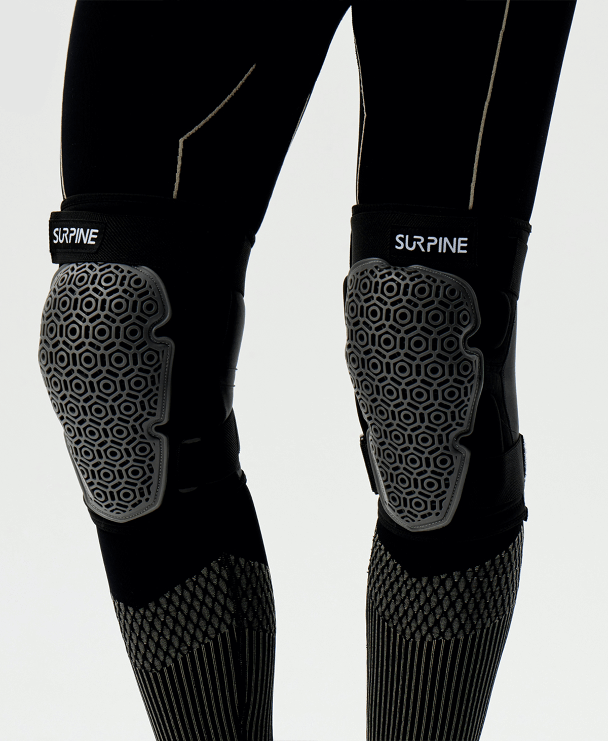 Knee Guard Pattern PROTECTIVE KNEE GUARDS - SURPINE – X-DREAM SNOWBOARDING